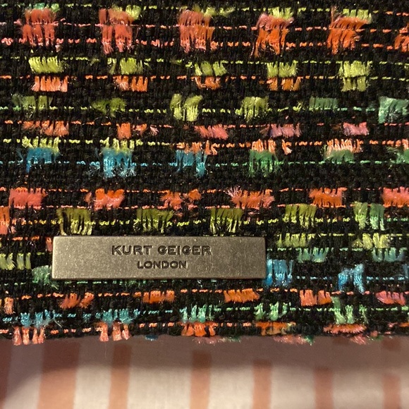 ๐ฏ Authentic KURT GEIGER TWEEDED Multicolor/ Neon Small Bag - Picture 8 of 15